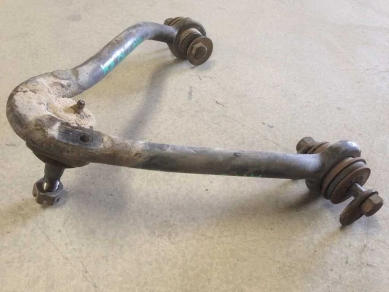 89 - 95 96 97 98 99 00 CHEVY 3500 PICKUP BRAZO DE CONTROL SUPERIOR DELANTERO DERECHO, 4X2, 118K! Foto 3 de 4