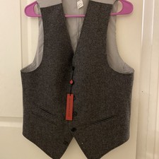 John Varvatos USA Gray Wool Vest Men size small 6 Buttons  3 Pockets