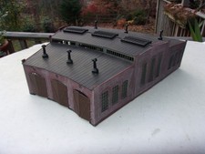 Pro built HELJAN Roundhouse    HO  scale