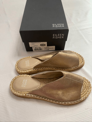 Eileen Fisher Gold Venus Metallic Espadrille Slip On Sandals Size 7.5 7 1/2 New