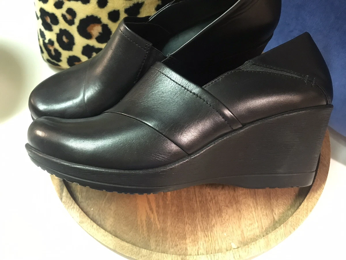 Dansko wedge hotsell shoes