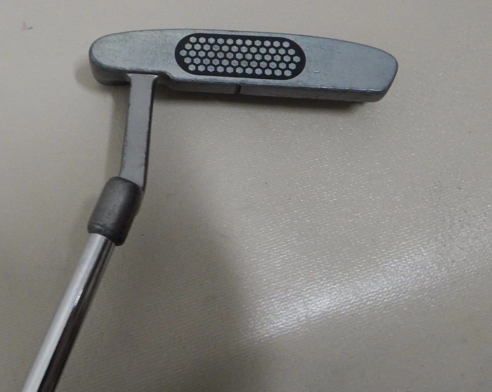Golf Putter Dunlop Hexsert Zn/Poly Insert HM-1 35.25 inch Putter RH - Image 4 of 4