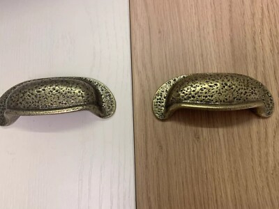 Konvolut 11 x antiker bronzierter Muschelkronengriff - Küche, Schlafzimmer, Büro - Neu