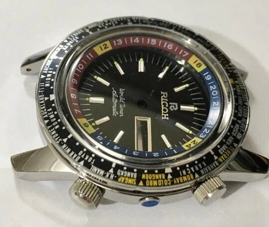 Stunning Ricoh World Timer Sports Gents Watch Case Set new black Dial