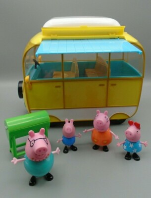 Peppa Pig Family Campervan Large Vehicle, Grill Four Pigs