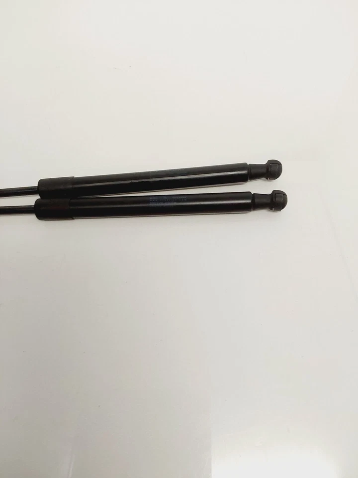 BMW 128i 2010 capó delantero tapa amortiguador puntal soporte OEM Foto 3 de 4