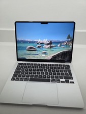 Apple MacBook Air 13.6 256gb 8gb M2 chip, mint condition, 100% battery health