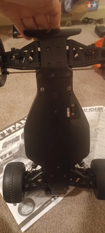 Vintage Tamiya RC 1/12 Nissan Titan DT-02 – Off Road Racing Truck Mint Condition - Image 4 of 4