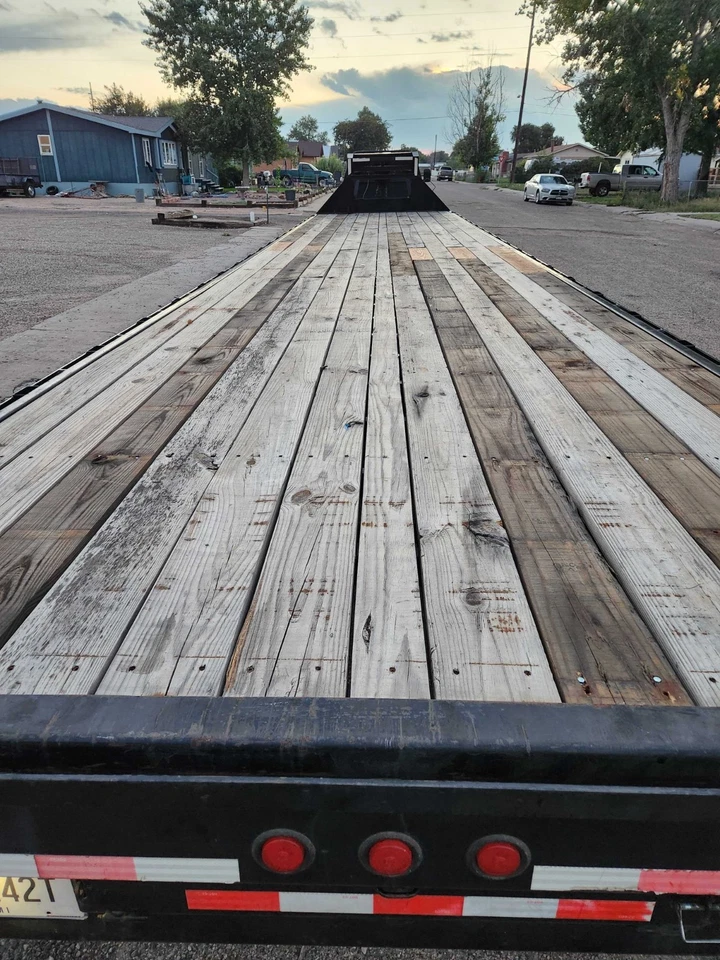 Remolque de equipo pesado con cubierta de cuello de ganso 2022 8,5 X 40 24000 lb doble tándem Foto 4 de 4