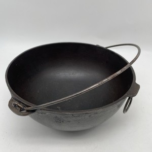 Antique Cast Iron Wagner Sidney O  #2 Pot  9" Scotch bowl Bale Handle