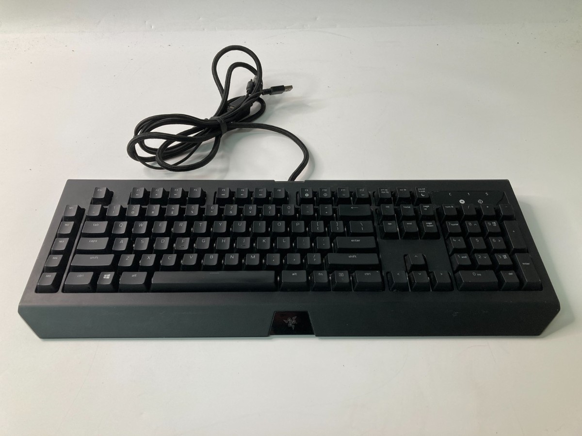 Razer Blackwidow Chroma V2 Green Switches RZ03-0203 RGB Mechanic