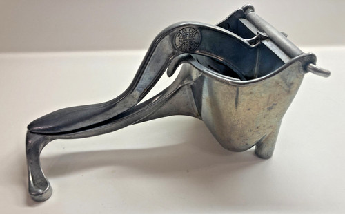 Vintage Wear-Ever aluminum lever-action citrus Lemon juicer squeezer USA