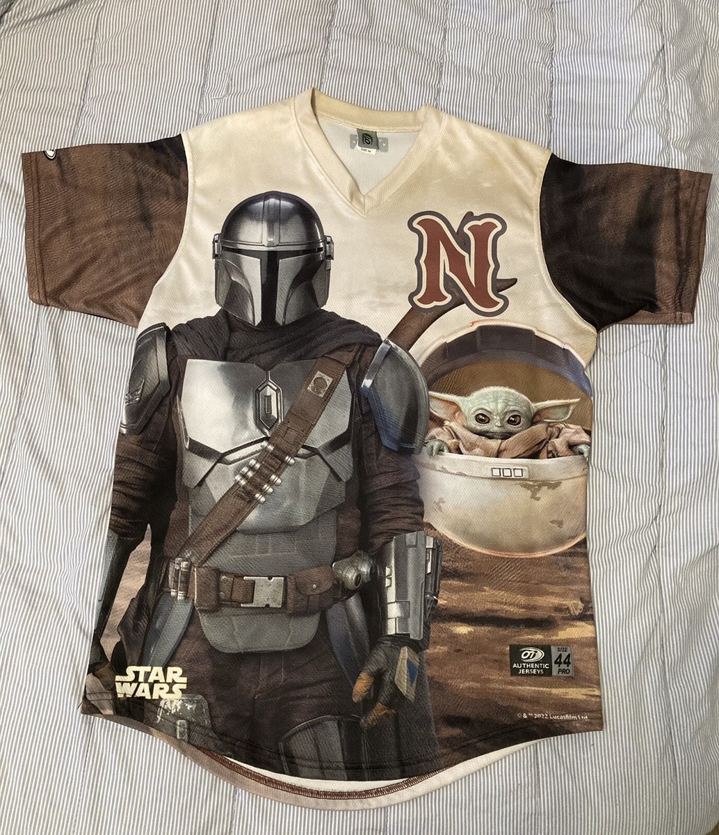 Mandalorian Star Wars Baseball Jersey | Sz M | Baby Yoda