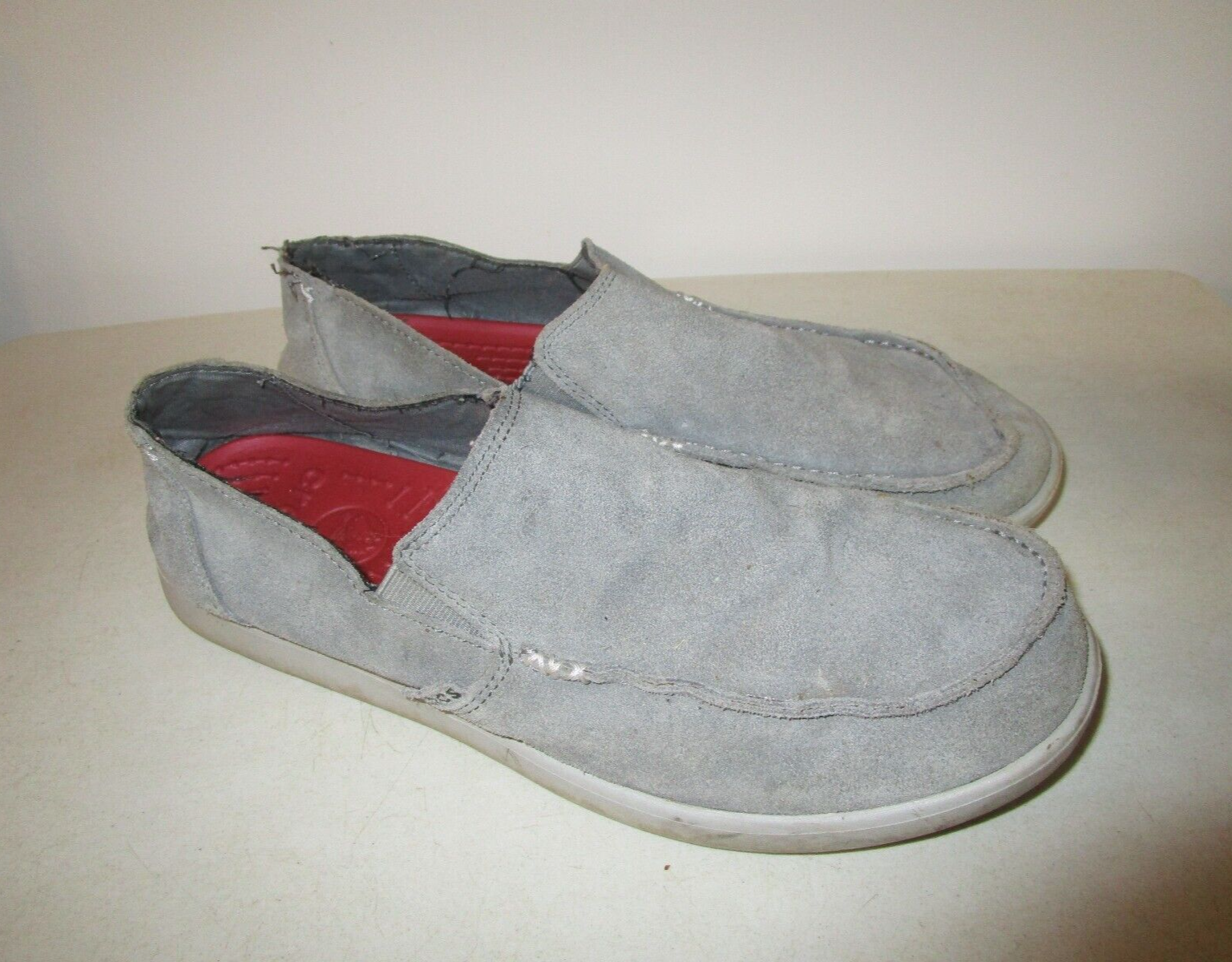 Men's Gray Suede Crocs Loafers Size 12M Slip-On Comfort Flat Shoes-image