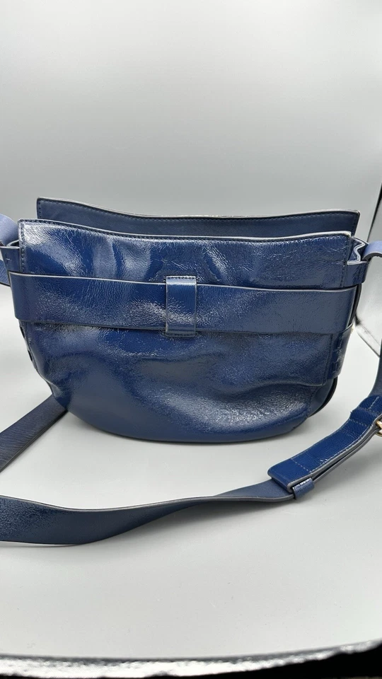 TORY BURCH GEMINI LINK CROSSBODY BAG MIDNIGHT SWIM PATENT LEATHER Description!! - Image 3 of 4