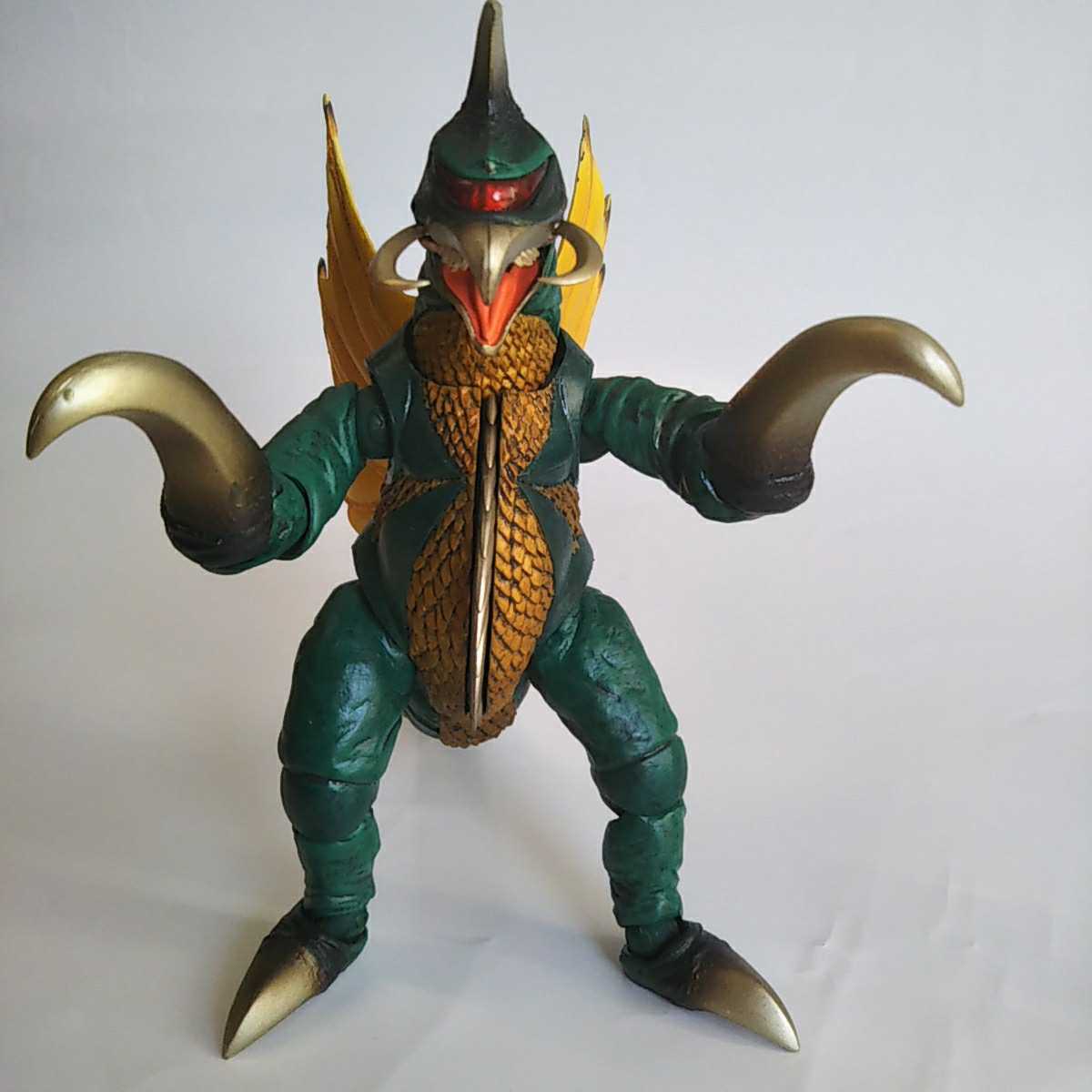 revoltech gigan