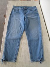 Women's Levi Strauss Denim Cropped Jeans Size 12, GUC