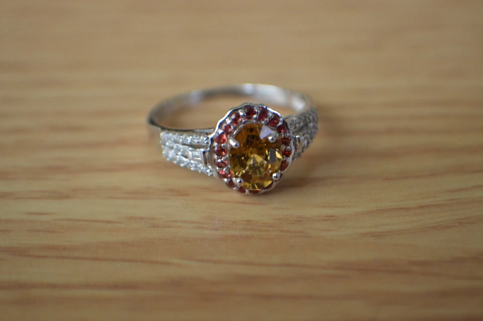 Anel de zircão amarelo/multigem 2,75 ct platina e ródio sobre prata fina tamanho 8 - Imagem 4 de 4