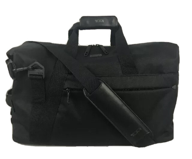 tumi weekender bag