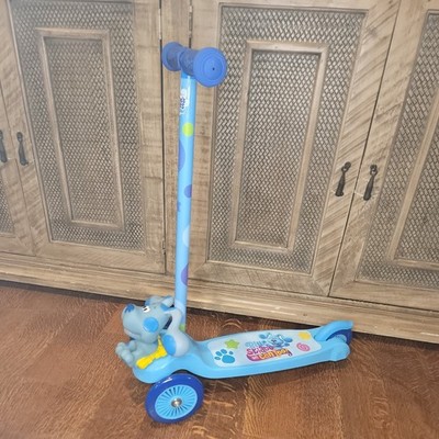 Blue's Clues 3D Scooter 3 Wheels Tilt & Turn Blue For Boys & Girls Ages 3+ New