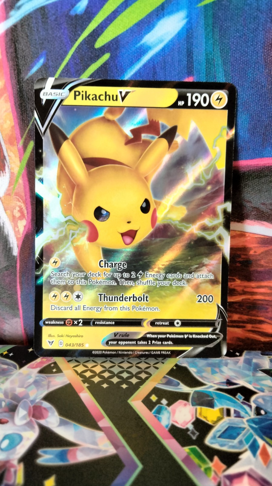 Pikachu V 43/185 Vivid Voltage Holo 2020 Pokemon Card