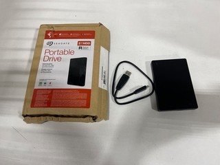 Seagate STGX2000400 2TB USB 3.0 External Hard Drive Black Used