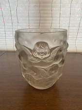 LARGE/HEAVY VTG LALIQUE-STYLE Frosted CHERUB/ANGEL Art Glass Vase 9"H