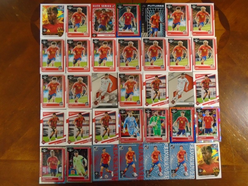 64 Card Lot of Spain (World Cup (Yamal)