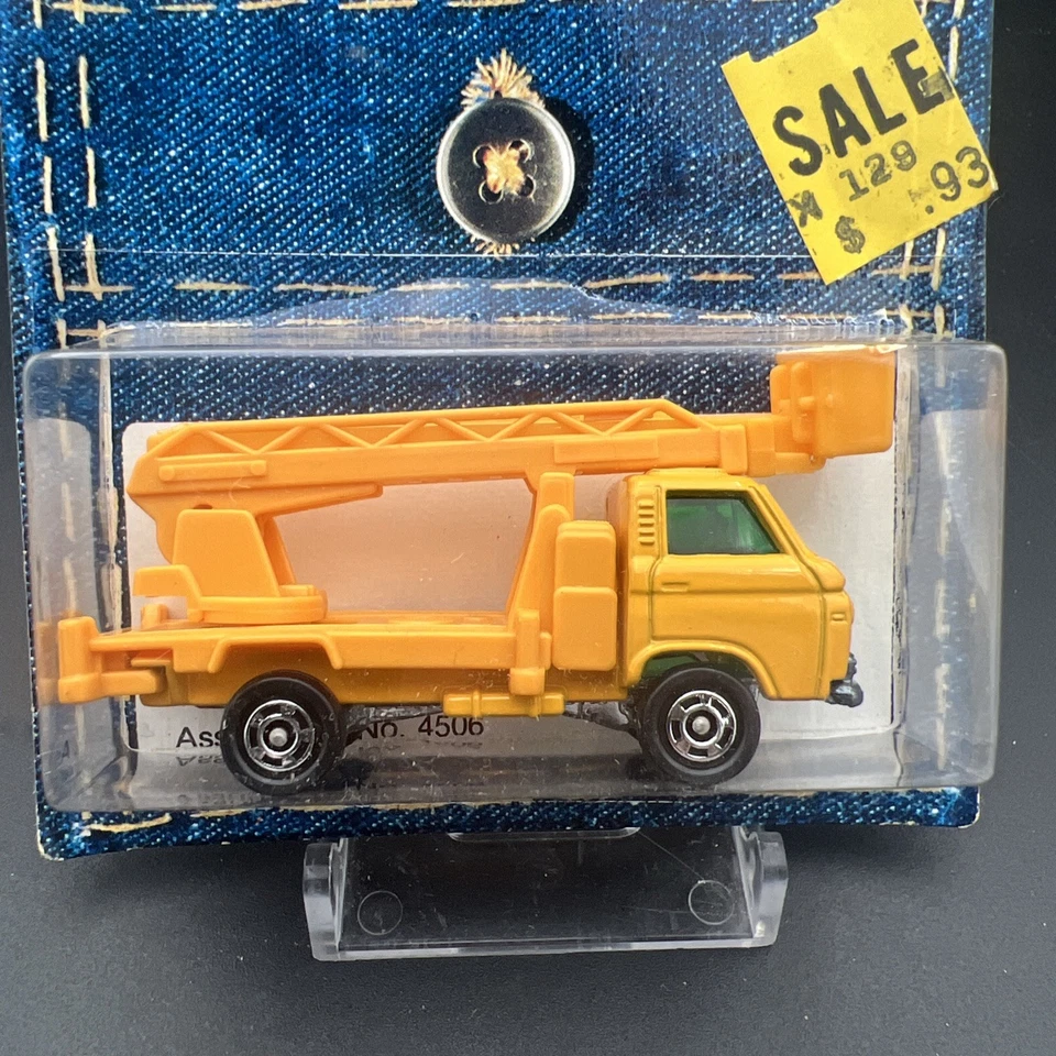 TOMY Pocket Cars #75-88 Power Company Service Rig Truck Die Cast Japan - Image 3 of 4
