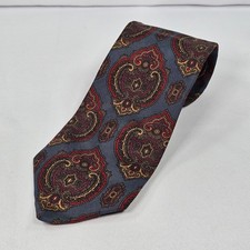 Vintage Burberrys of London Paisley Silk Tie Men Classic Blue Red Luxury 54" 3.5