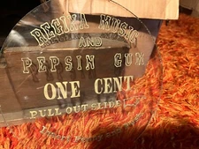 REGINA 12-1/4" VERTICAL GUM VENDOR STYLE 17A LETTERED DOOR GLASS