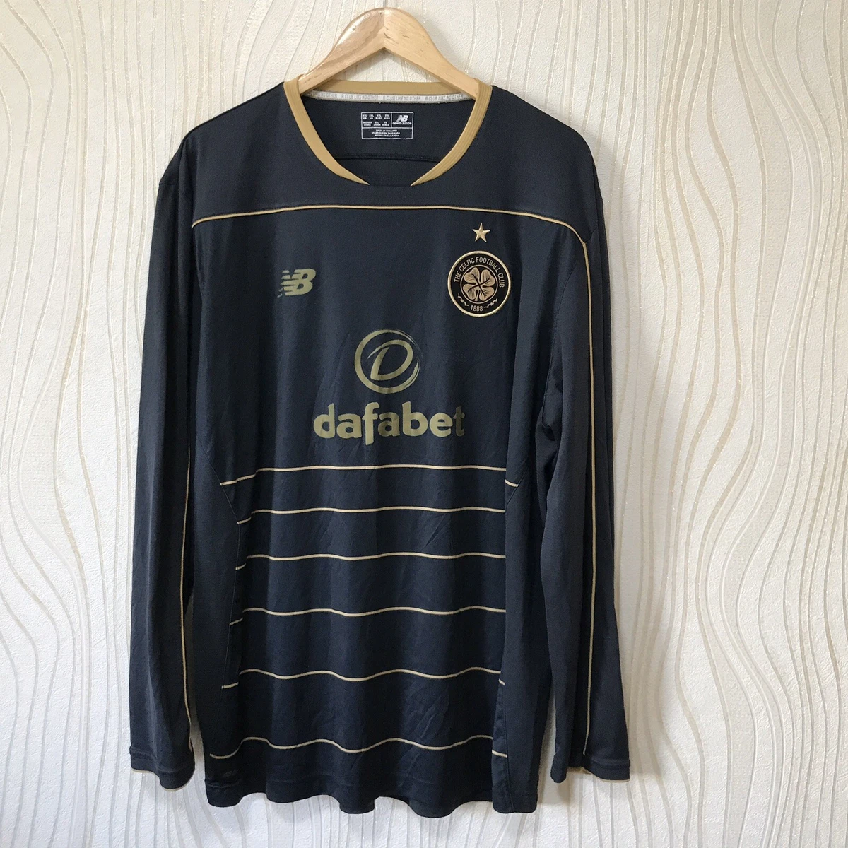 SIZE MEDIUM CELTIC 2016-2017 AWAY FOOTBALL SHIRT SOCCER JERSEY LONGSLEEVE  NB