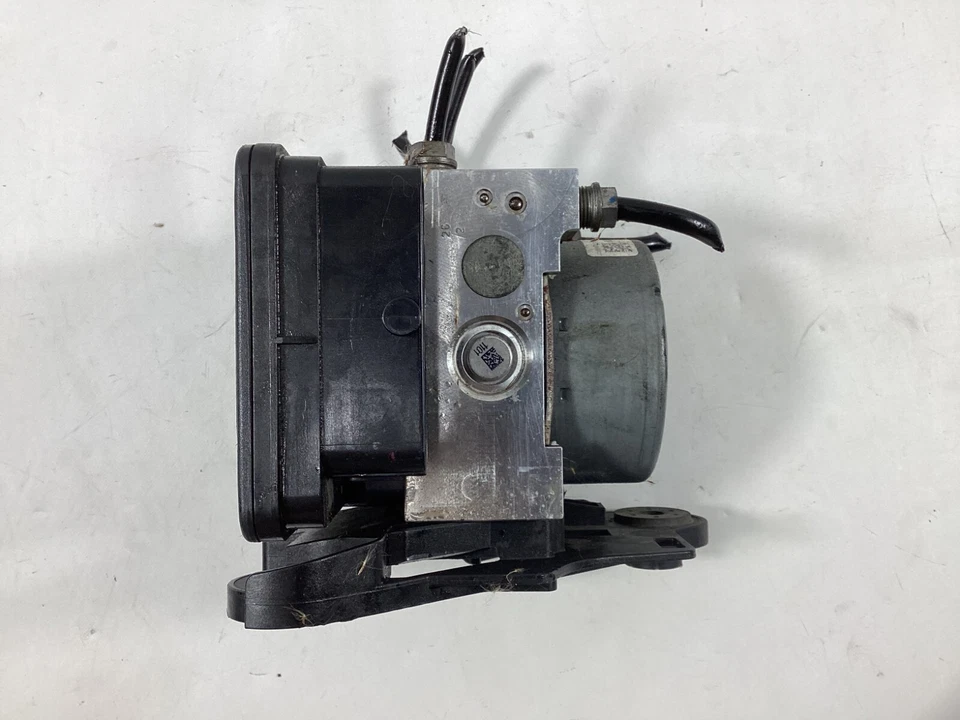 Volkswagen GTI 2016-2018 módulo de bomba ABS 3Q0614517T fabricante de equipos originales. Foto 3 de 4