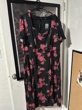 TORRID Tea Length Dress Plus Size 3X Black Floral Stretch Sweetheart Neckline