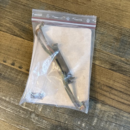 Front brake caliper pad retaining spring kit for Ford Fiesta MK1 from 5/76-8/83 - Picture 6 of 6