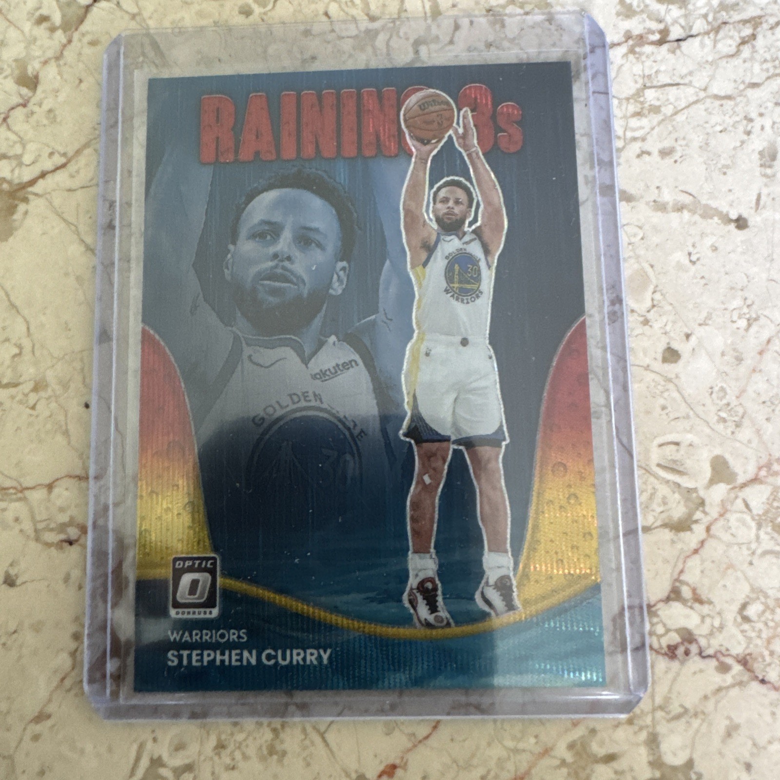 2022-23 Panini Donruss Optic Raining 3s Red Gold Wave Prizm Stephen Curry#1  /99