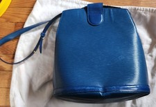 Louis Vuitton Cluny Shoulder Bag Blue Leather