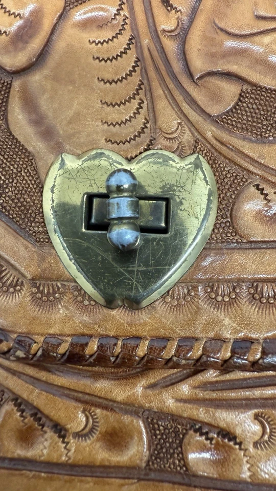 BOLSO DE MANO DE CUERO MARRÓN VINTAGE HECHO A MANO Diseño Floral en Relieve/Latón HW Foto 2 de 4