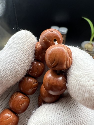 11.5×11mm Red dragon patterned peach pit bracelet 10mm精工老型红魔龙纹桃核手串 - Picture 8 of 15