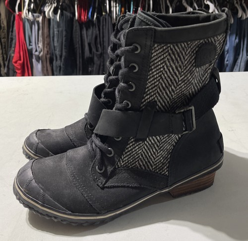 Sorel Size 8.5 Slimboot Lace Up Buckle 