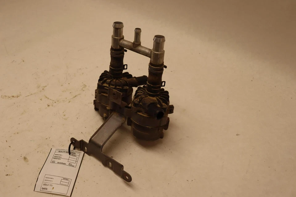 2014-2016 PORSCHE PANAMERA 3.0L E-HYBRID AUXILIARY WATER COOLANT PUMP OEM - Image 3 of 4
