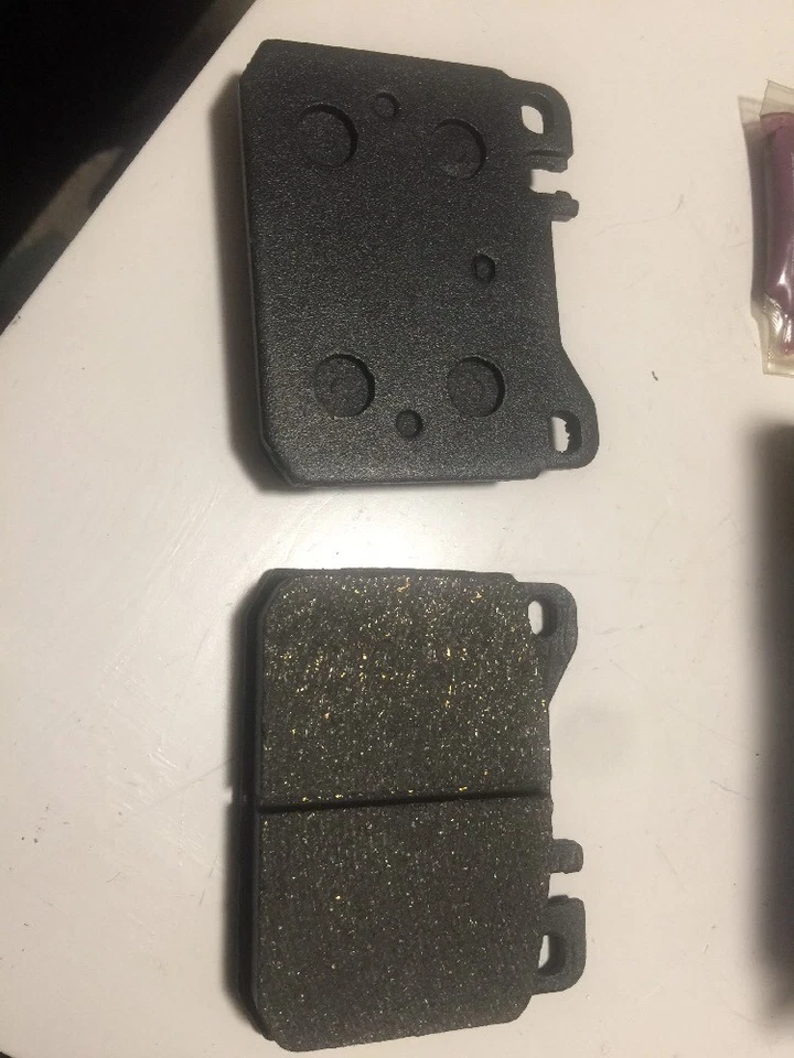 Pastillas de freno Bendix D145IQ con cuñas NUEVAS Foto 2 de 4