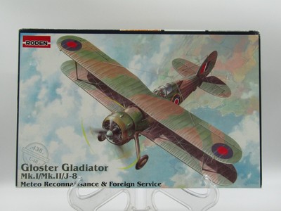 RODEN PLASTIC AIRPLANE MODEL GLOSTER GLADIATOR OPEN BOX UNUSED