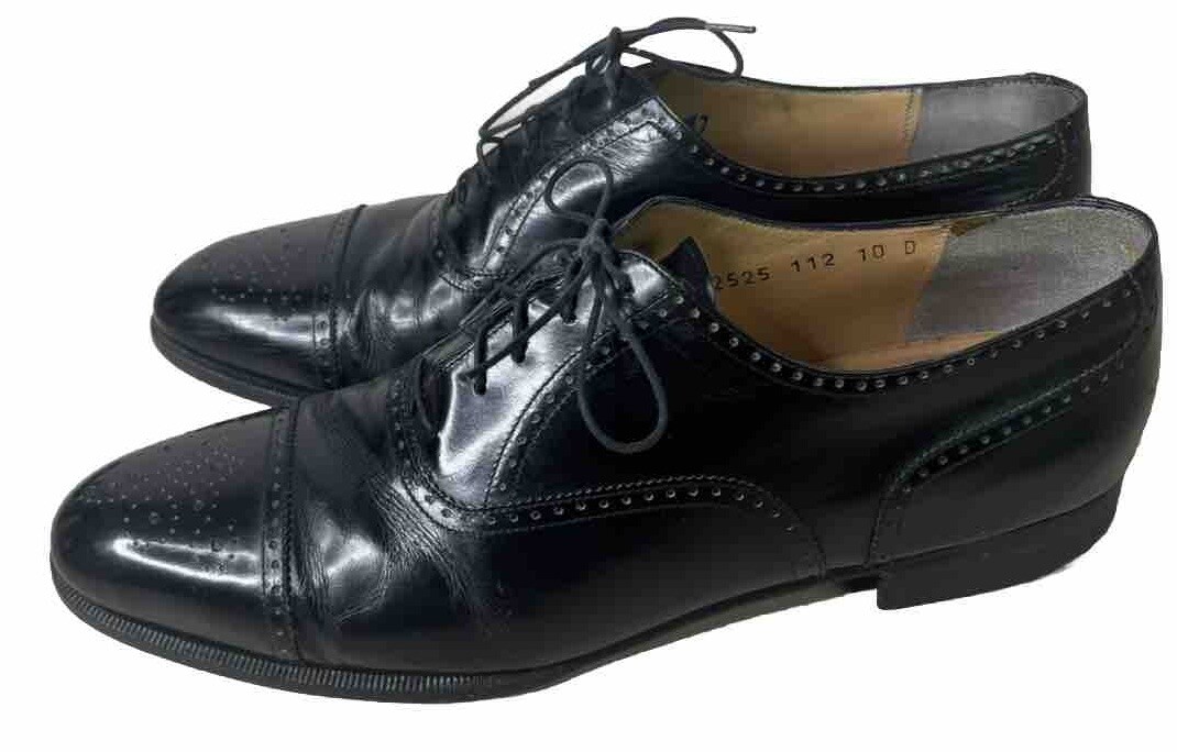 Salvatore Ferragamo Men 10 D Black Leather Wingtip Lace-Up Salvatore Ferragamo Men 10 D Black Leather Wingtip Lace-Up