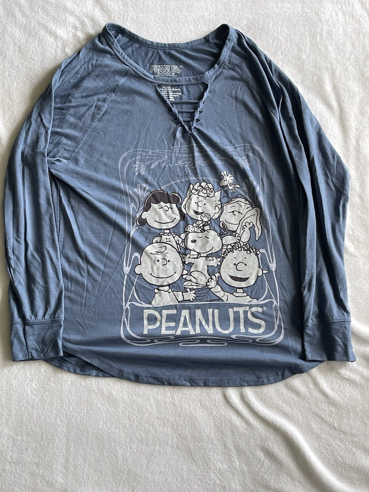 2022 Blue Lace V-Neck Peanuts Gang Long Sleeve Shirt Women's Size Large