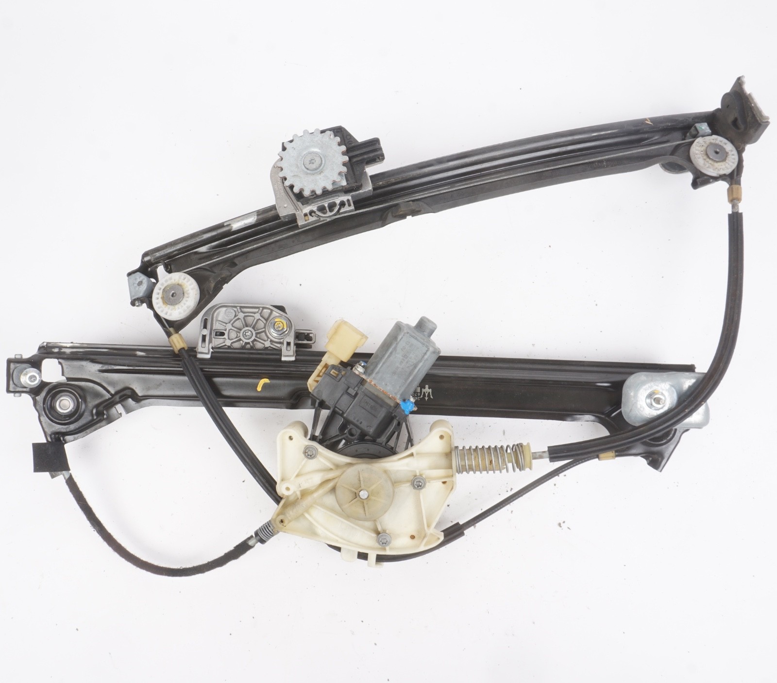 Maserati Ghibli 2014-2020 Front Right Window regulator