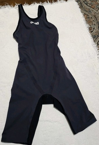 Arena Powerskin Carbon Core FX Open Back Knee Tech Suit Swimsuit Gray Black 26