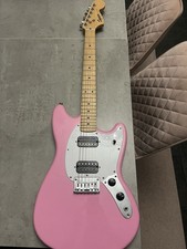 Fender Squire sonic Mustang Guitar Flash Pink
