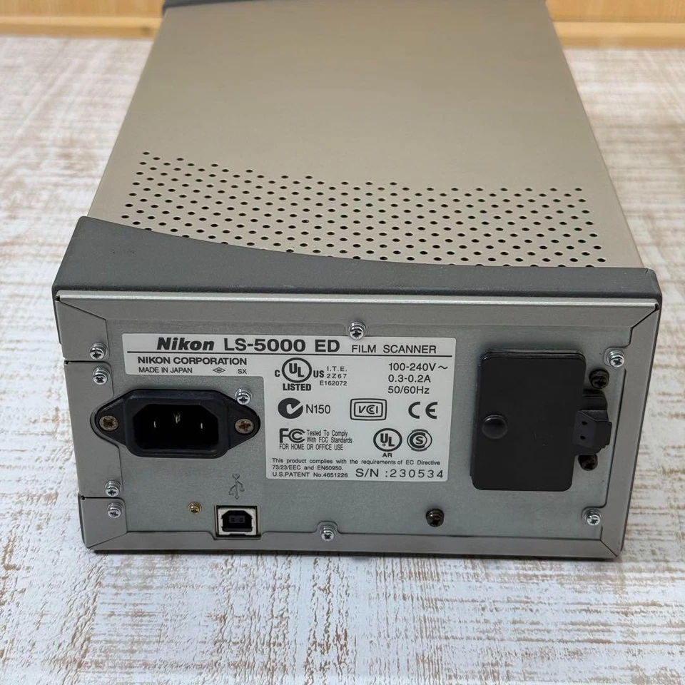 Nikon SUPER COOLSCAN 5000 ED Film scanner & SF-210 Auto Slide Feeder Junk - Image 4 of 4