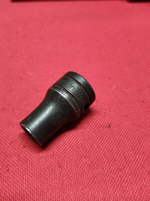 Snap-On Tools 7/16 SW141 SAE Socket 1/2 inch drive 12-point USA made gr8 conditi